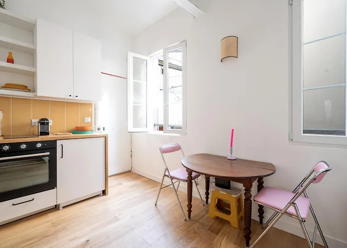 De Bourgoin - Welkeys * Paris